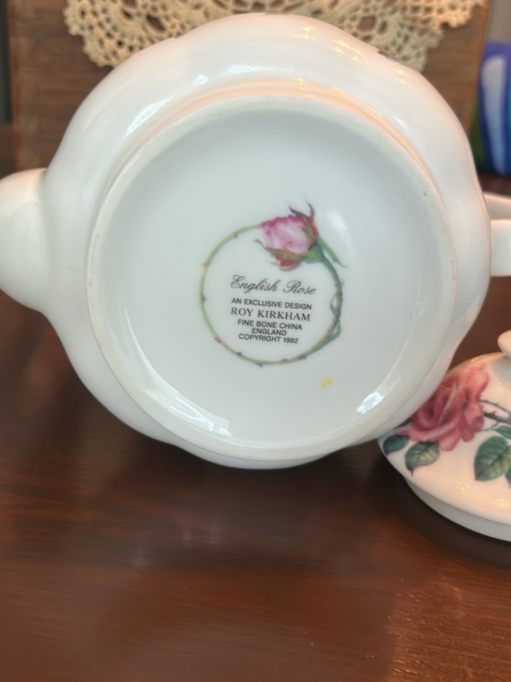 English Rose Porcelain Teapot with Pink Rose Motif - Picture 3 of 5